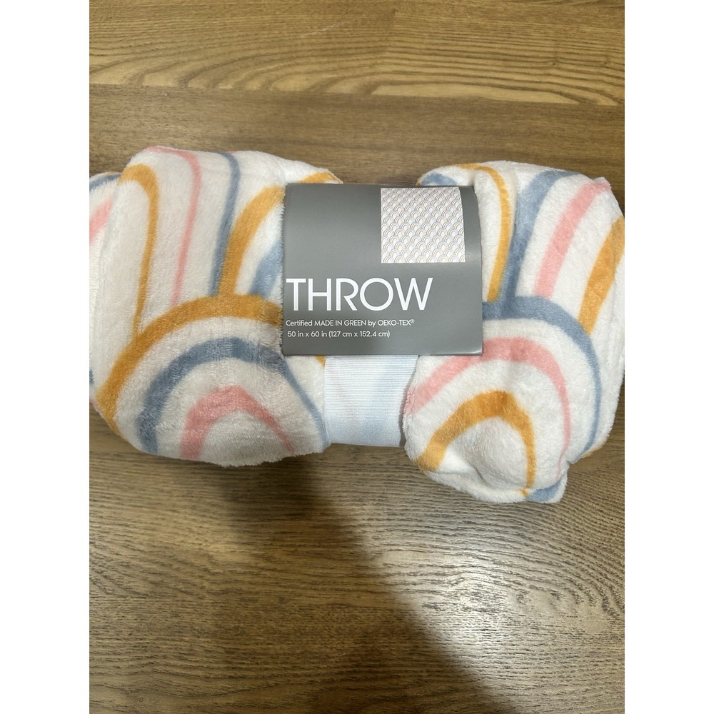 Target Rainbow Throw Blanket 50x60‎ Multi Colored